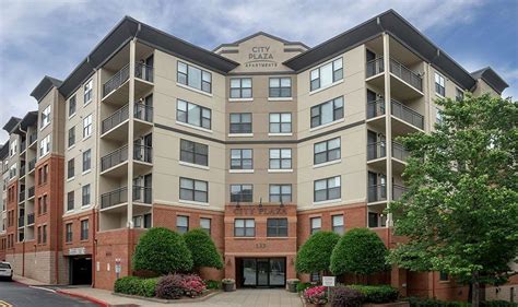 Apartments in atlanta under dollar1000 - For those who are looking for larger living arrangements, Three Bedroom Apartments in Atlanta range from $935 to $28,031, while Three Bedroom Homes, Condos, and Townhomes for rent range from $1,065 to $12,000. Four Bedroom Single-Family rentals are also available starting from $1,080 and Four Bedroom Apartments start at $925. 